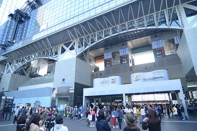 JR京都駅中央口（烏丸口）外観