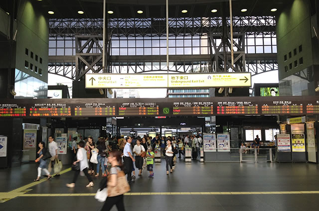 JR京都駅中央口（烏丸口）改札内