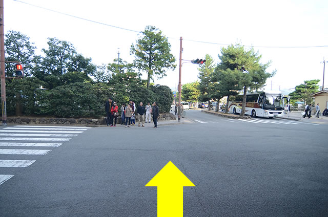 金閣寺から最寄りのバス停への行き方道順03