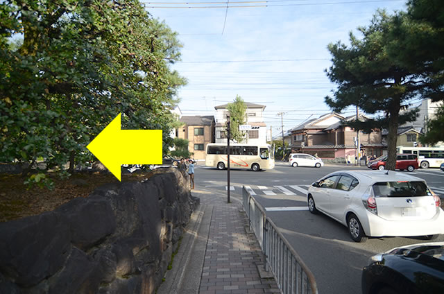 金閣寺から最寄りのバス停への行き方道順05