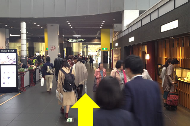 京都駅直結の京都らしいスイーツ・パフェ白玉茶寮「都路里」への写真付行き方道順05